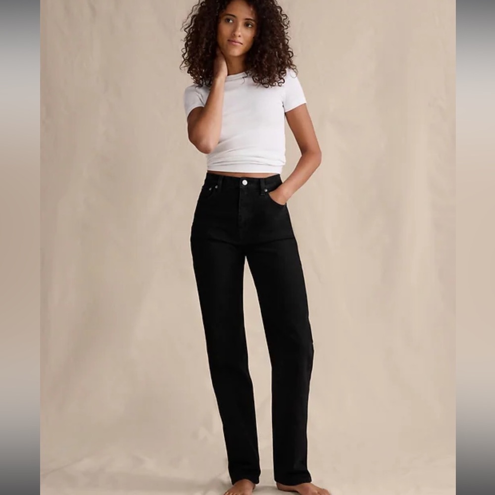 Banana Republic High-Rise Straight Fit Jean